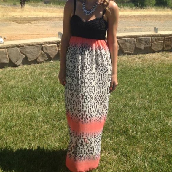 Trixxi Dresses & Skirts - Trixxi Maxi Dress
